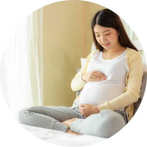 頭髮不明顯稀疏的人士