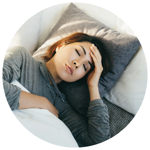 頭髮不明顯稀疏的人士